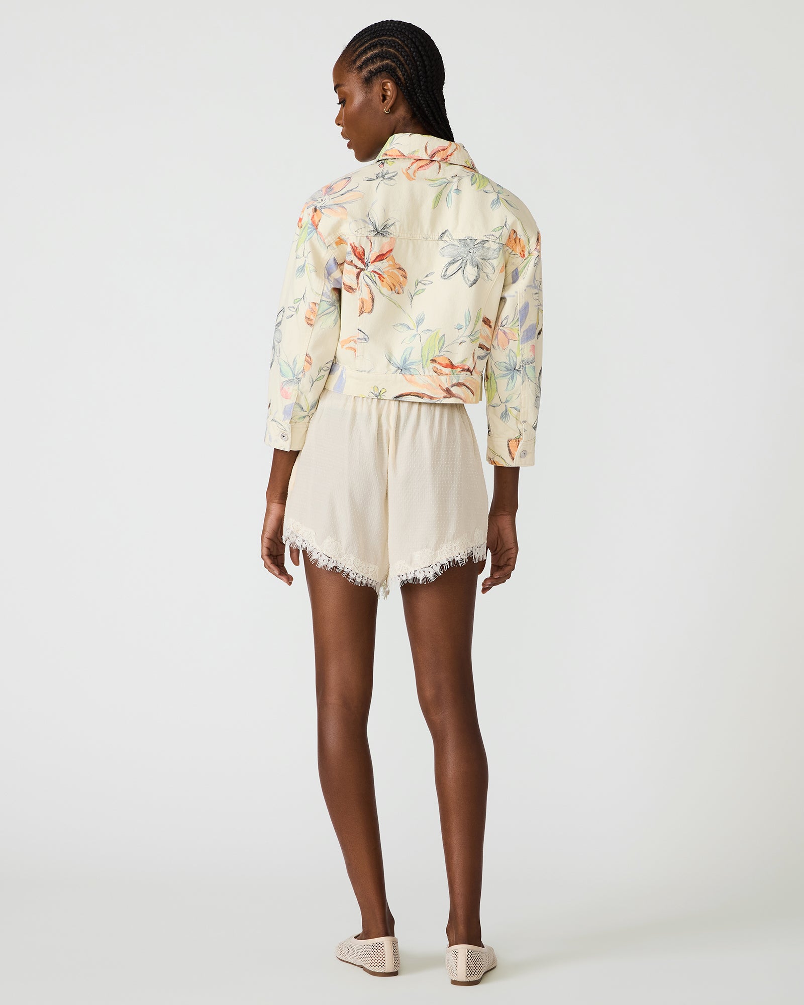 DAISEE SHORT BIRCH WHITE