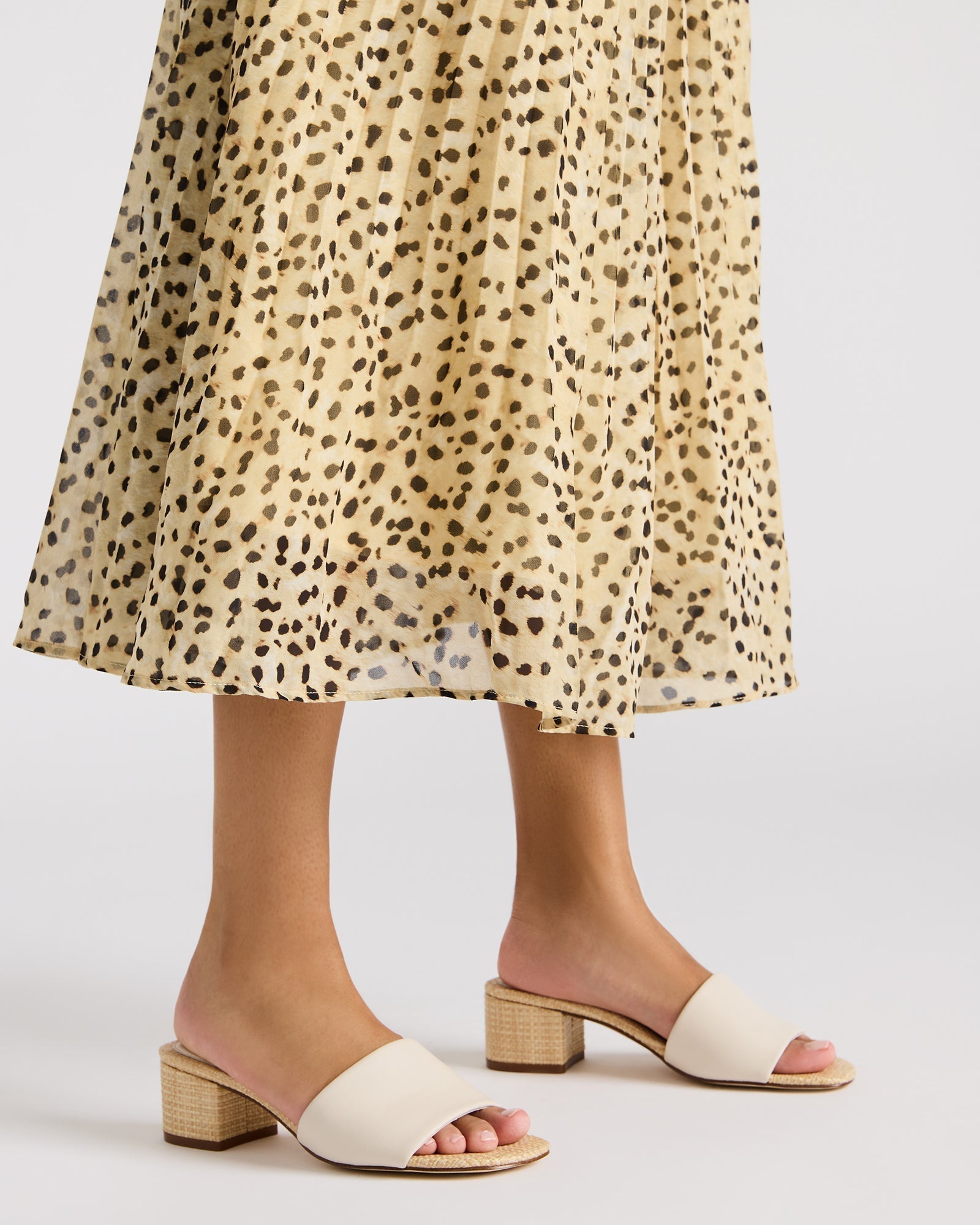 HAILEE CHESTNUT SUEDE